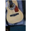 Image 2 : FIRST ACT ACOUSTIC GUITAR