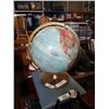 Image 1 : VINTAGE REPLOGLE GLOBE