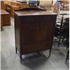 Image 1 : ANTIQUE DRESSER 3 DRAWERS ON CASTORS