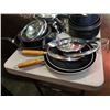 Image 2 : LOT OF STAINLESS POTS AND PANS