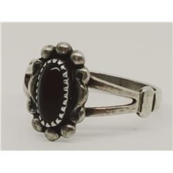 Sterling Silver .925 Ring black stone 2g size