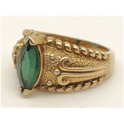 Sterling Silver .925 Ring green stone 7.6g size