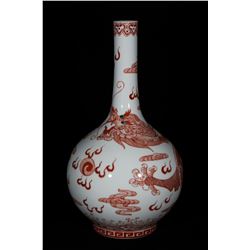 A Porcelain Alum Red Dragon Vase