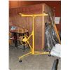 Image 1 : Drywall Lift