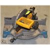 Image 1 : DEWALT D705-04 12" COMPOUND MITER SAW