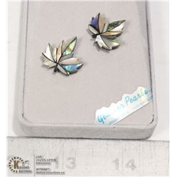 GLACIER PEARLE MAPLE LEAF EARRING SET BY STOORS