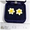 Image 1 : VINTAGE ESTATE DAFFODIL EARRINGS NEW IN CASE