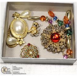 BOX OF ESTATE BROOCHES