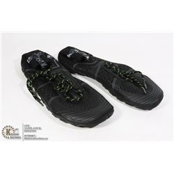 PAIR OF NEW SPORTS SHOES BLACK AND GREEN SIZE EU40