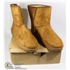 Image 1 : BROWN WOMENS WINTER BOOTS SIZE EU 43