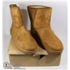 Image 1 : BROWN WOMENS WINTER BOOTS SIZE EU 43