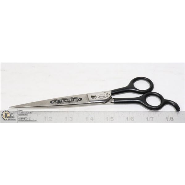 NEW PROFESSIONAL SCISSORS