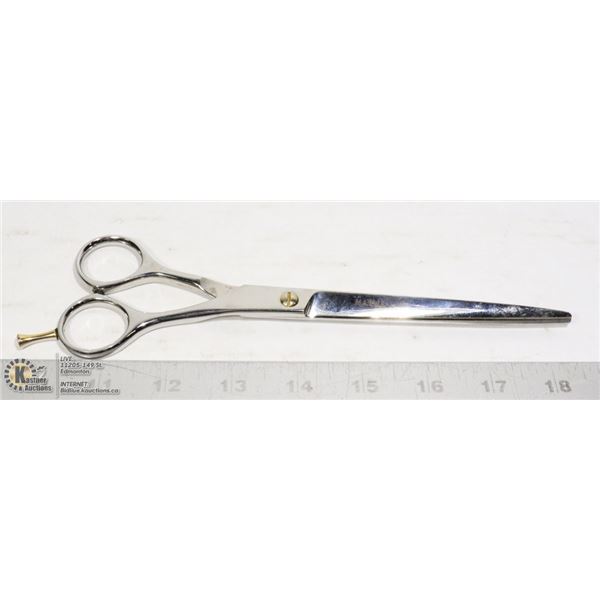 NEW PROFESSIONAL SCISSORS