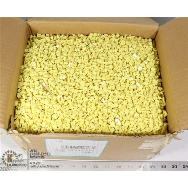 CASE OF APPROXIMATELY 25,000 1X1 BUILDING TOY