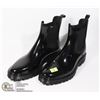 Image 1 : SIZE 39 RAINBOOTS