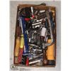 Image 1 : TRAY OF ASSORTED TOOLS