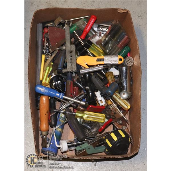 TRAY OF ASSORTED TOOLS