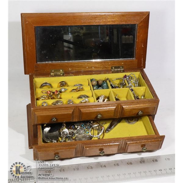 JEWELRY BOX WITH CONTENTS