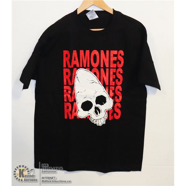 RAMONES T-SHIRT SIZE LARGE