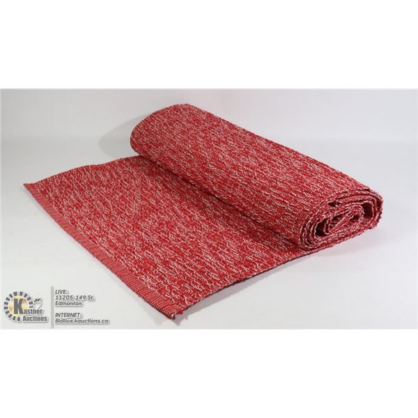 100% COTTON TWEED WOVEN TABLE RUNNER