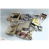 Image 1 : BOX WITH ARTS & CRAFTS INCL. STICKERS,