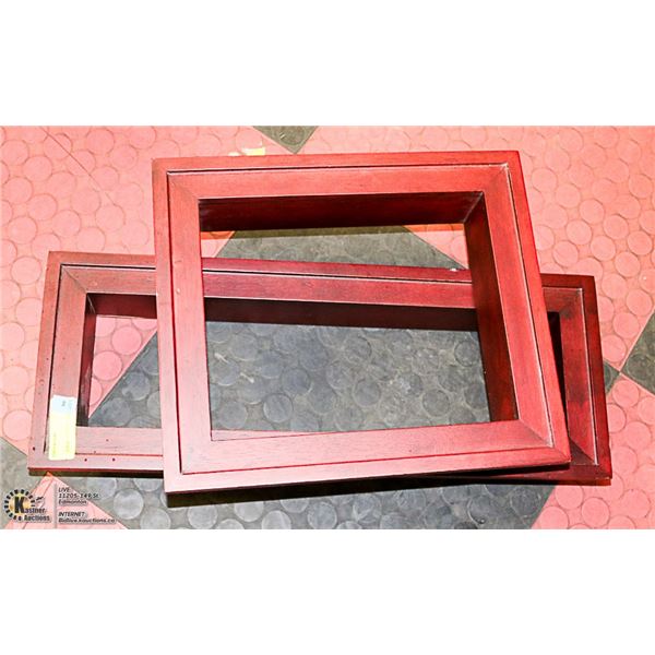 LOT OF 2 SHOWHOME WALL HANGING SHELVES