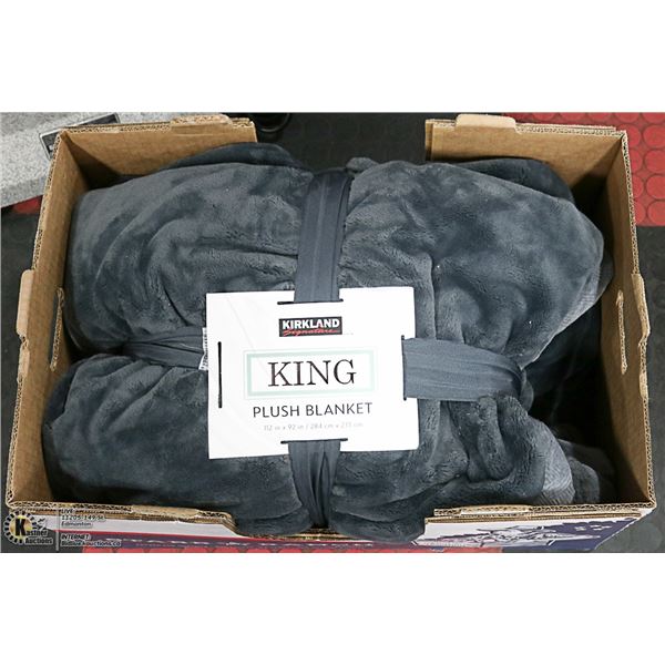 KIRKLAND KING PLUSH BLANKET 112" X  92"