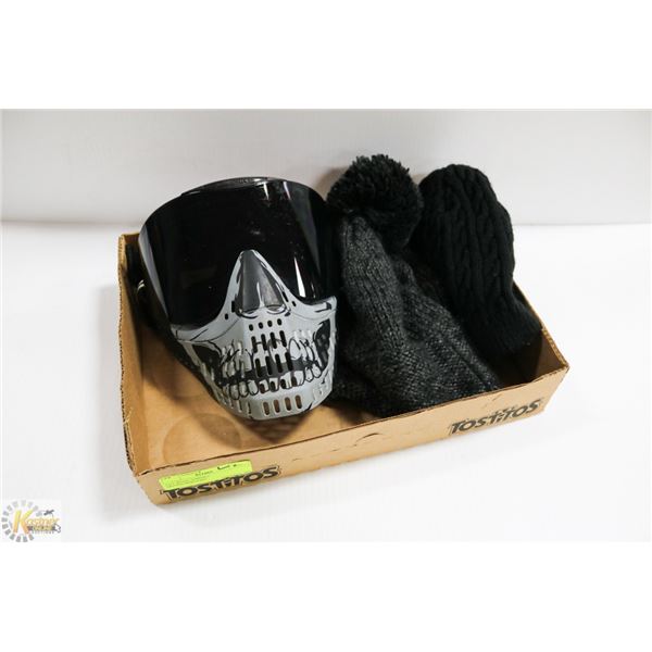 LOT WITH "EMPIR3" SKI/SNOWBOARD