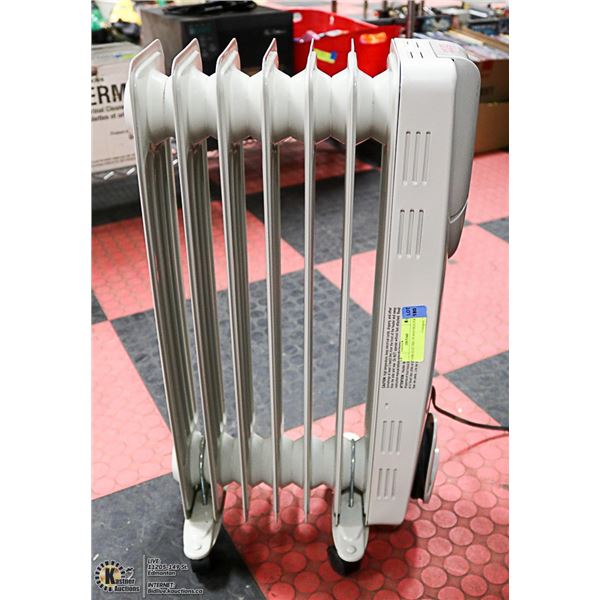 CUORI ELECTRIC STAND HEATER