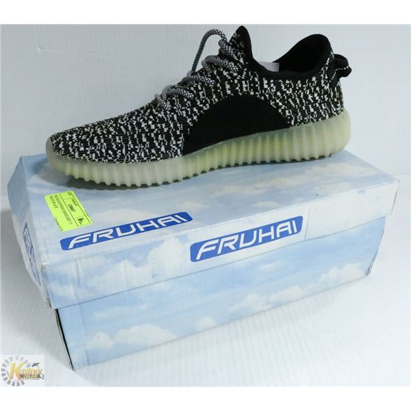 FRUHAI RUNNING SHOES SIZE 7.5 WHITE/BLACK