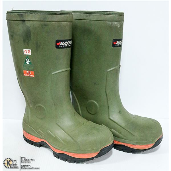 PAIR OF MENS SIZE 10 BAFFIN POLYURETHANE