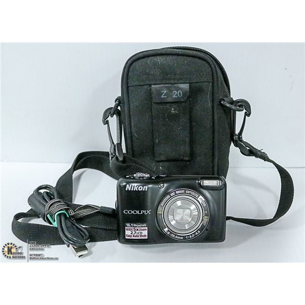 NIKON COOLPIX CAMERA WITH BAG
