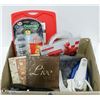 Image 1 : BOX OF HOUSEHOLD ITEMS
