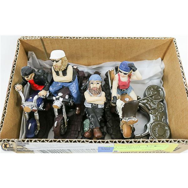 LOT OF 4 MOTORCYCLES WITH RIDER