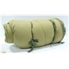 Image 1 : VINTAGE MILITARY MUMMY SLEEPING BAG