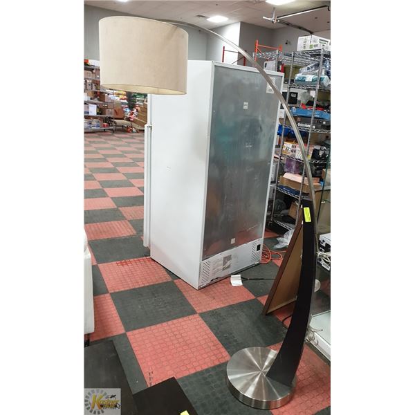 WOOD AND BRUSHED NICKLE FINISHED FLOOR