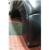 Image 3 : BLACK LEATHERETTE CHAISE CHAIR(60"L X 26"W X 32"H)