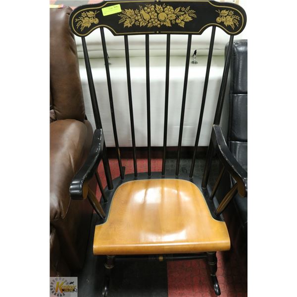 SOLID WOOD ROCKING CHAIR