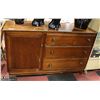 Image 1 : VINTAGE WOOD 3 DRAWER DRESSER