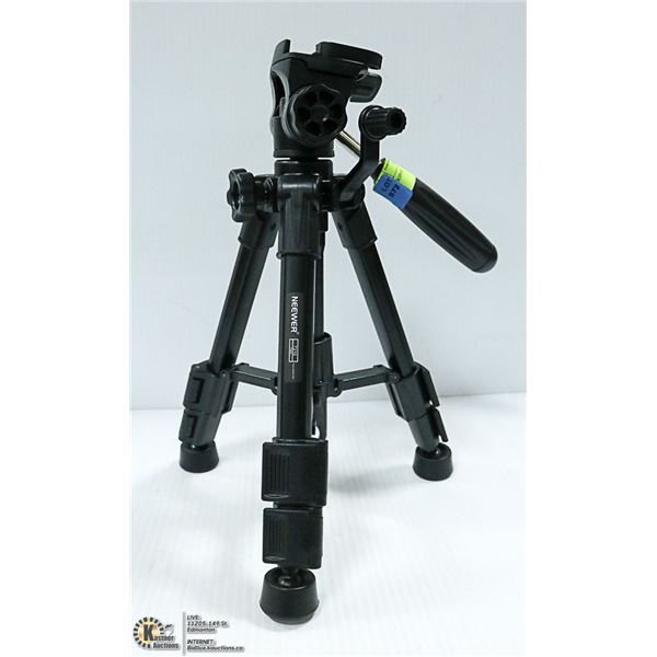 NEEWER TRIPOD