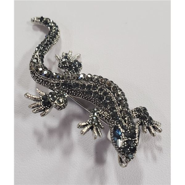 RHINESTONE GECKO BROOCH