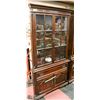 Image 1 : GIBBARD SOLID MAHOGANY CORNER CHINA CABINET