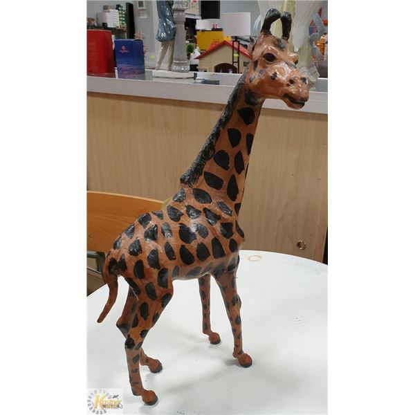 HANDCRAFTED LEATHER GIRAFFE