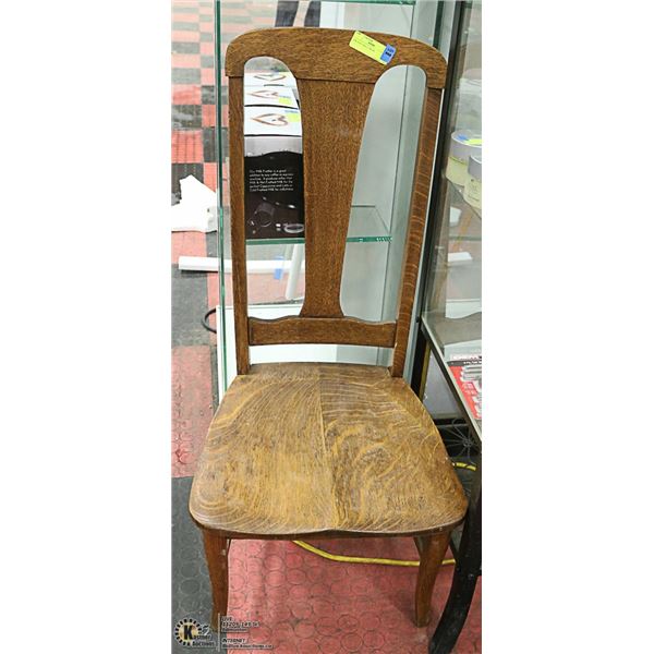 VINTAGE HALL CHAIR