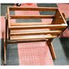 Image 1 : SOLID PINE DOLL CRADLE