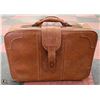 Image 1 : BROWN SUITCASE 21.5x7x14.5"