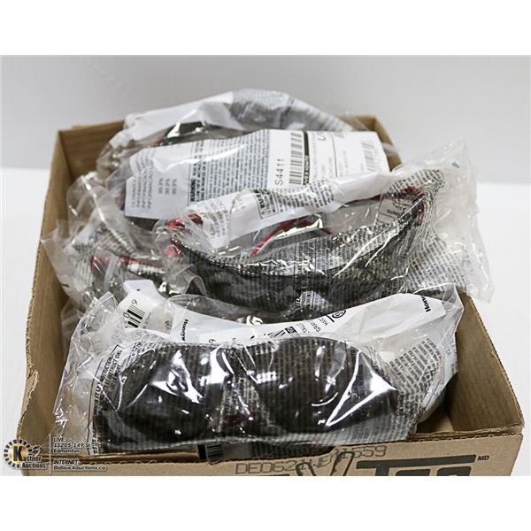 FLAT OF UVEX SAFETY GLASSES