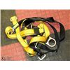 Image 1 : FULL BODY HARNESS