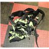 Image 1 : FULL BODY HARNESS