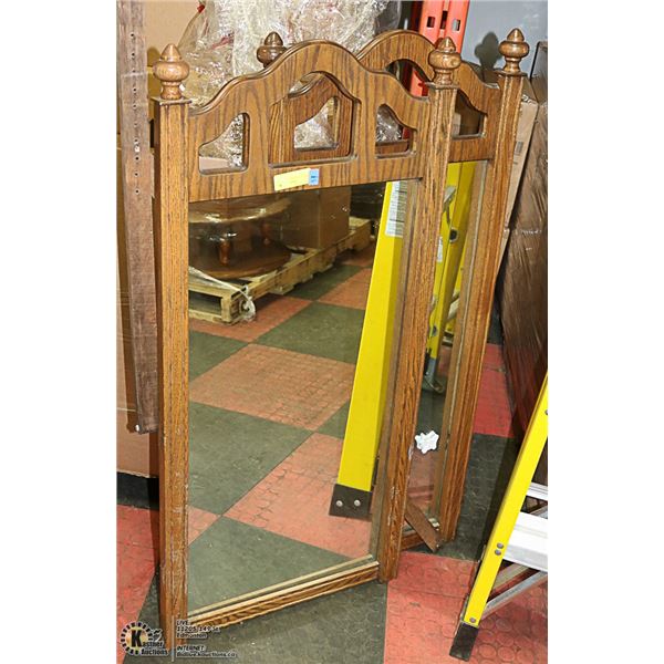 SET OF DRESSER MIRRORS